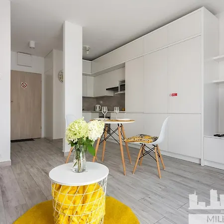 Millennium Manufaktura Yellow *