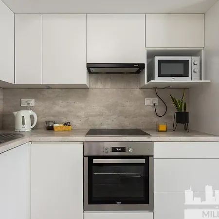 Millennium Manufaktura Yellow Daire *