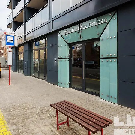 Millennium Manufaktura Yellow Daire Varşova